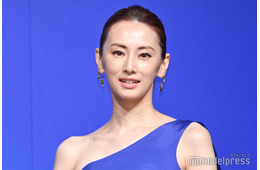 北川景子、同時期に出産・復帰したママ友タレントと2ショット「娘ちゃん同士も仲良しで素敵」「お迎えで解散に親近感」と反響