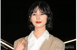 南沙良、美バスト際立つレースドレス姿披露「綺麗」「普段と雰囲気違う」