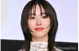 唐田えりか、海水浴ショット公開 ヘアメイクは「ほぼしてないのと、してないのも」
