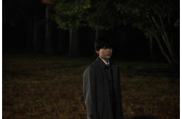 なにわ男子・長尾謙杜、物語の鍵握る若手社員を怪演 新場面写真解禁「今この作品が日本で描かれることの大切さを感じました」【俺ではない炎上】