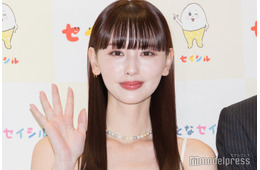 鈴木えみ、40歳の誕生日報告 豪華サプライズ＆特攻服姿に反響「可愛さと綺麗さ半端ない」「永遠に美しい」