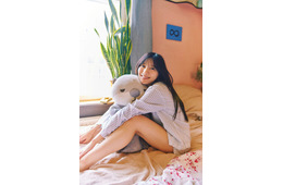 日向坂46河田陽菜、自宅からぬいぐるみ持参 爽やかパジャマ姿の2nd写真集先行カット公開