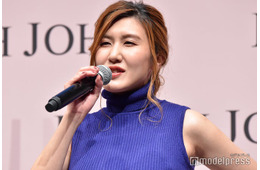 納言・薄幸、人気男性芸能人が実家で父と宅飲み 顔出し2ショットに「馴染み過ぎてすごい」「親子で顔そっくり」と驚きの声