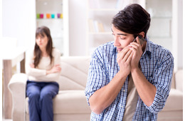 結婚7年目。子育て中の妻から「シンママ」に乗り換えた不倫夫。離婚後、住宅ローンは夫が返済して妻が住み続けられる？【行政書士が解説】