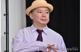 鈴木おさむ氏「足底腱膜炎になりました」歩行困難の症状告白「日に日に痛みは増してる」