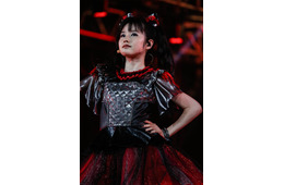 元BABYMETAL水野由結、アミューズ退所発表「エンタメという世界から離れて自分自身のペースで人生を歩んでいきたい」