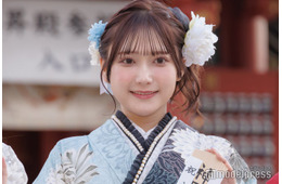 AKB48鈴木くるみ、美バスト際立つ紐ビキニ姿披露「ドキッとした」「スタイル抜群」と絶賛の声