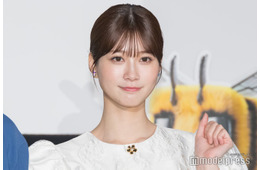 生見愛瑠、美肩際立つプラベ写真公開「理想」「鎖骨が綺麗」の声