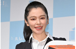 ビビアン・スー、ロングヘアから大胆カット「かなりバッサリで驚き」「お似合いです」の声