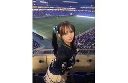 NMB48和田海佑「ぎりぎりセーフってことでいい？」胸元のぞく大胆ショットに悶絶の声「破壊力すごい」「セクシー」