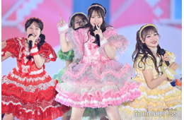 CUTIE STREET、話題曲披露で“かわいいオーラ”全開「歌上手すぎ」「新ヘア似合う」と絶賛の声【ガルアワ2025AW】