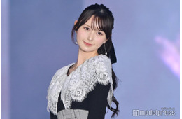 山本望叶、NMB48卒業後初ランウェイ 上品黒ワンピ姿に「お人形さんみたい」「小顔すぎる」の声【ガルアワ2025AW】