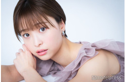 渡邊渚、美ボディライン際立つタイトシルエットドレス姿公開「女神のような美しさ」「エレガント」の声