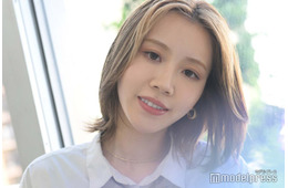 くれまぐ・エア、ワンショルミニドレスで美肩&美脚披露「見惚れる」「女神級スタイル」と反響