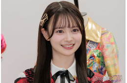 AKB48研究生・伊藤百花、妹撮影ミニスカ美脚ショット公開「神ビジュ」「伊藤姉妹最高」の声
