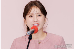 テレ東・角谷暁子アナ、0歳子ども抱えたお出かけショット公開「あんよ可愛い」「幸せそう」と反響