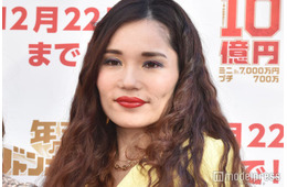 平野ノラ、4歳娘のヘアアレンジ＆壁面収納公開「器用」「整理整頓も完璧」と反響