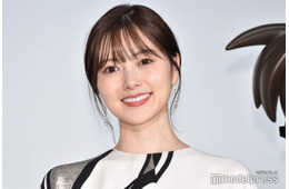 白石麻衣、同い年の人気芸人の自宅でゲーム満喫「マネ同士も仲良しで素敵」「ほんわかした雰囲気が似てる」の声