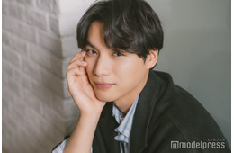 福士蒼汰、“一人二役”葛藤抱えた双子の演じ分けは「変えないこと」意識 スピッツ名曲「楓」映画化で新たな挑戦へ【インタビュー前編】