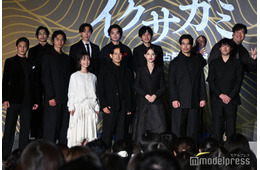 岡田准一・清原果耶・二宮和也ら「イクサガミ」豪華キャストが浅草寺に集結