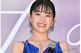アイナ・ジ・エンド、透けニーハイソックスで美脚大胆披露「かっこよくて美しい」「唯一無二の存在」と反響