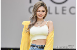 せいせい、サンタ風コスプレで胸元ざっくり「セクシーすぎ」「破壊力すごい」