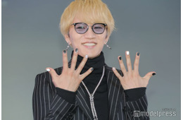 WEST.神山智洋、衣装からインスピレーション受けたシックなネイル披露 2年連続受賞に喜び【ネイルオブザイヤー2025】