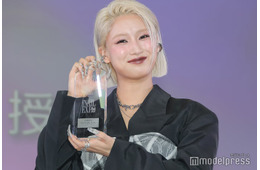 HANA・MOMOKA、メンバーのネイル事情明かす「紅白歌合戦」時のネイルカラー予定は？【ネイルオブザイヤー2025】