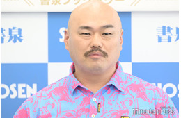 クロちゃん、手料理公開にファンざわつく「味より机の上が気になる」「斬新」