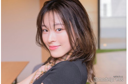 朝倉未来発掘の美女・美月、娘とのディズニーショット公開「すくすく育ってる」「ママの表情素敵」と反響