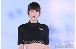 ゆりにゃ、美脚際立つ柄タイツ×ショーパン姿でダンス披露「脚長すぎて二度見」「スタイルが神」と反響