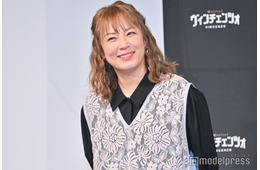 佐藤仁美、マッシュウルフ＆メッシュで“ぎゃる”化「カッコいい」「お似合い」の声