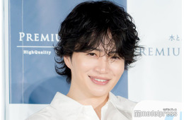 timelesz菊池風磨、“憧れの衣装姿”で登場 最近始めた習慣明かす「歌っていると乾燥も酷くなったりするので」