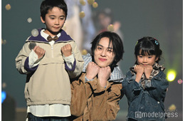 WILD BLUE5人がキッズモデルとランウェイ「癒し空間」「可愛いしかない」と反響【TGC広島2025】