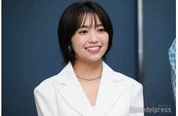 大原優乃、デコルテ＆美背中際立つキャミワンピ姿披露「可愛すぎる」「透明感すごい」と反響