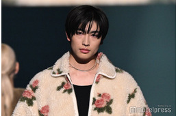 GENIC増子敦貴、初ランウェイで新境地 花柄ボアブルゾン×ヌーディーメイク施し会場魅了【TGC広島2025】
