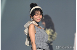 永瀬莉子、凱旋ランウェイで美肌輝くノースリーブ姿披露「憧れのスタイル」「透明感際立つ」と反響【TGC広島2025】