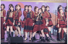 【AKB48 20周年記念コンサート】前田敦子＆大島優子らOG登場で“神曲”連発 総勢184人でのパフォーマンス・現役メンバーの決意も＜全体レポ／セットリスト＞