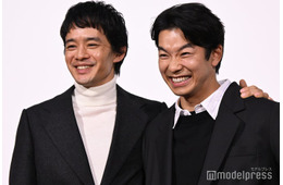 仲野太賀＆池松壮亮「ほっぺにキスまでなら」会見で仲睦まじい姿 アクションシーンでは“泥臭さ”意識「兄弟ならではの表現を入れられたら」【豊臣兄弟！】