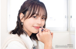 「今日好き」小國舞羽、ミニスカ制服×サンタ帽姿に反響「可愛すぎ」「大人っぽくなってる」の声