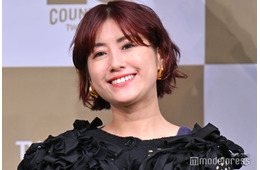 IMALU、キャミインナー×シースルー衣装姿披露「色っぽい」「ミステリアスな美女」と反響