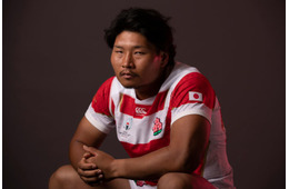 ラグビー稲垣啓太選手、妻・貴子の誕生日祝福 シックな夫婦ショットに「稲垣選手の笑顔がレア」「いつ見てもお似合い」と反響