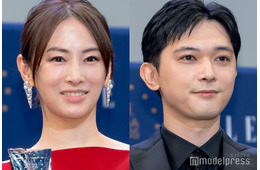 北川景子「ばけばけ」共演・吉沢亮との寄り添い2ショット披露「圧倒的な美しさ」「ビジュ強すぎる」反響相次ぐ