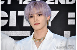 NCT 127テヨン、除隊後初のインスタ更新 上裸で肉体美・母とのハグショットも披露「おかえりなさい」「待ってたよ」の声