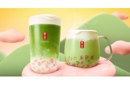 【ゴンチャ新作】「もちmochi抹茶」桜色おもちパールとミルクフォームの“紅白”仕立て