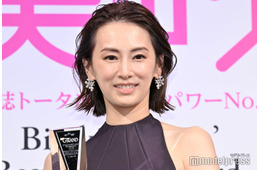 北川景子、美を保つために20年以上続けていること 美肩輝くドレス姿で登場
