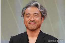 ムロツヨシ、元日の街頭インスタライブで人気俳優と遭遇 ファン騒然「元日からランニングしてるのすごすぎ」「トレーナーでもスタイル抜群」