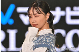 元NMB48村瀬紗英、黒タイツで美脚際立つ 山口旅満喫ショットに「彼女感すごい」「自然体で素敵」と反響