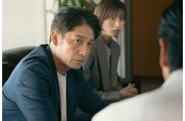 【プロフェッショナル 保険調査員・天音蓮 第1話】天音（玉木宏）、盗まれた記念ボールを調査 凛（岡崎紗絵）と被害者のもとへ