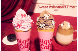 ジェラピケカフェのバレンタイン、リボン×フリル状ホイップのクレープやピケベア浮かぶ濃厚ホットチョコ